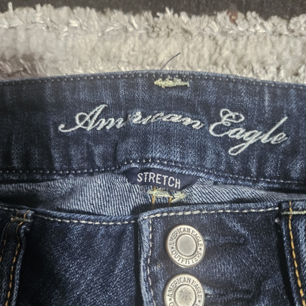 Classic Dark Blue Women’s Jeans - Comfortable Everyday Fit - Picture 2 of 9